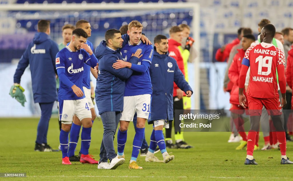FC Schalke 04 v 1. FSV Mainz 05 - Bundesliga