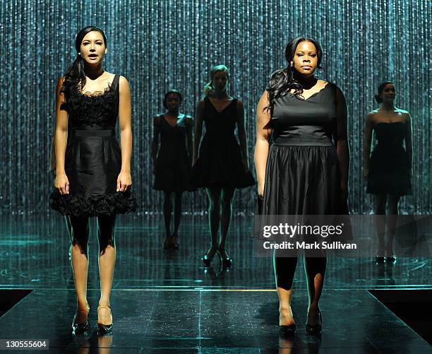 Amber Riley Performance 1,223 Amber Riley Glee Stock Photos, High-Res Pictures, and Images ...