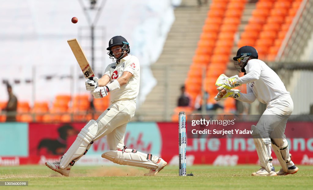 India v England - 4th Test: Day Three