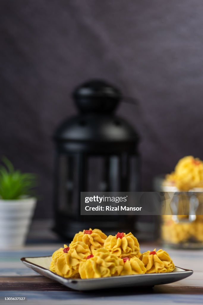 Raya Biscuit