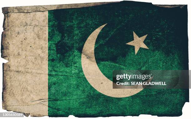 pakistan grunge flag poster - pakistani flag imagens e fotografias de stock