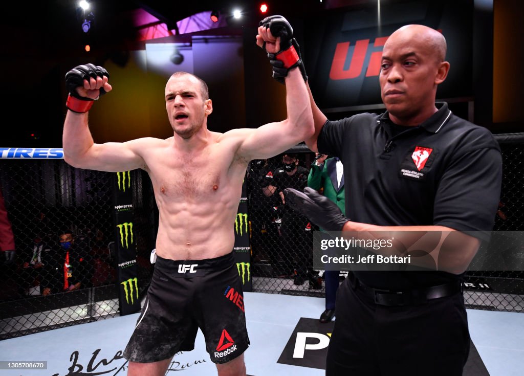 UFC 259: Medic v Cruz