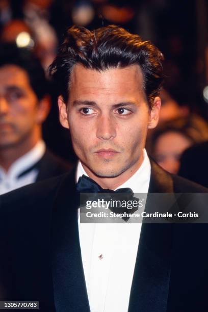 Johnny Depp attends « Dead Man » Premiere during the 48th Annual Cannes Film Festival on May 27, 1995 in Cannes, France.