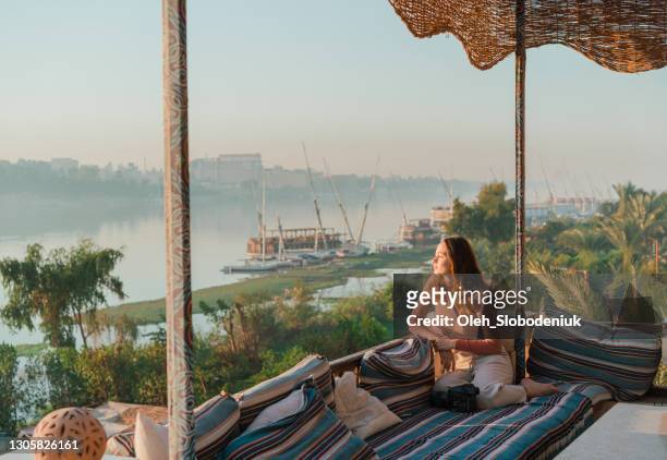 scenic view of nile at sunset - egyptian culture stock pictures, royalty-free photos & images