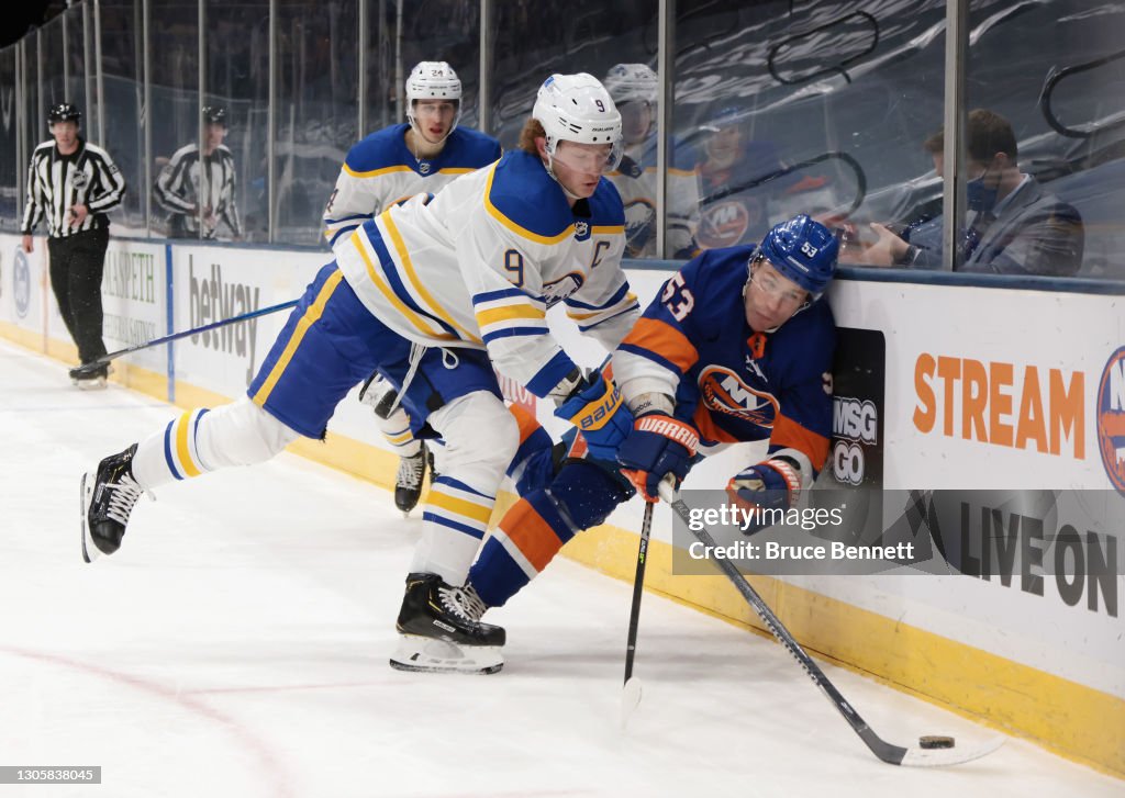 Buffalo Sabres v New York Islanders