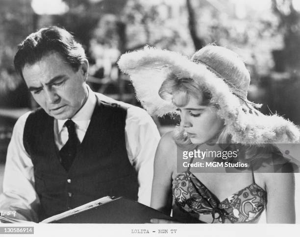 Sue Lyon as Dolores 'Lolita' Haze and James Mason as Humbert Humbert, in a scene from 'Lolita', directed by Stanley Kubrick, 1962.