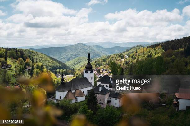spania dolina picturesque slovak village - slovakia stock pictures, royalty-free photos & images