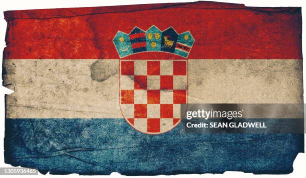 croatian grunge flag - croatian flag stock-fotos und bilder