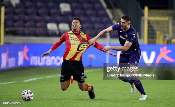 Igor De Camargo of KV Mechelen battles for the ball with Matthew Miazga of Anderlecht during the Jupiler Pro League match between RSC Anderlecht and...