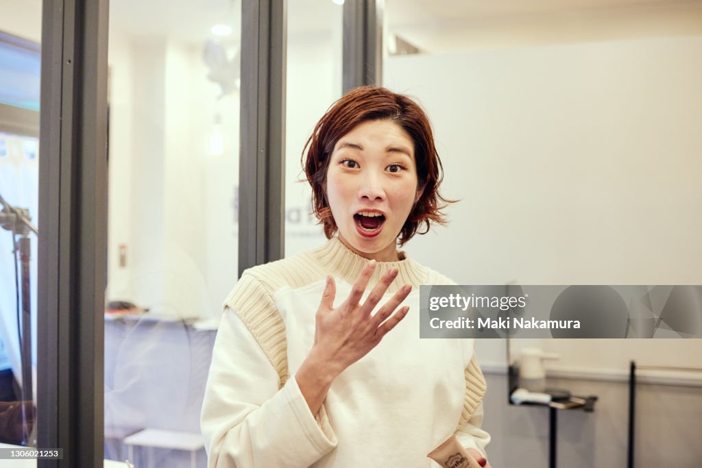 A woman who is surprised at the encounter.