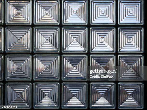 glass brick wall - glass cube fotografías e imágenes de stock