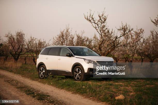 peugeot 5008 suv car - peugeot stock pictures, royalty-free photos & images