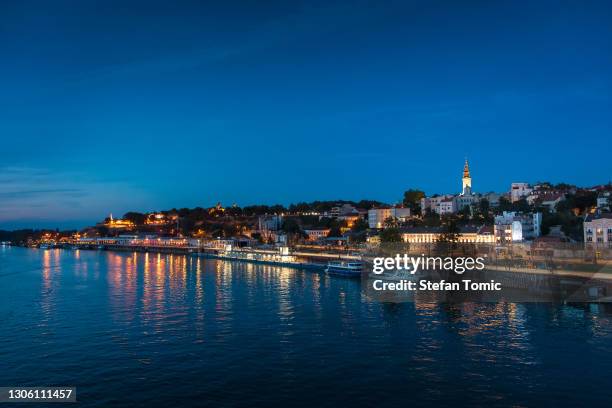 sehenswürdigkeiten skyline blick auf belgrad die hauptstadt von serbien - beograd stock-fotos und bilder