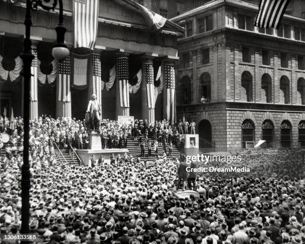 Wwii Rally 43 War Bond Rally Stock Photos, High-Res Pictures, and Images - Getty ...