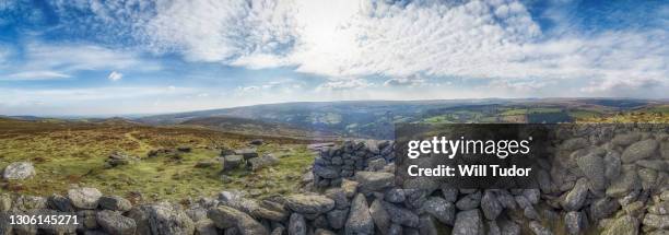 yar tor view - stone circle stock pictures, royalty-free photos & images