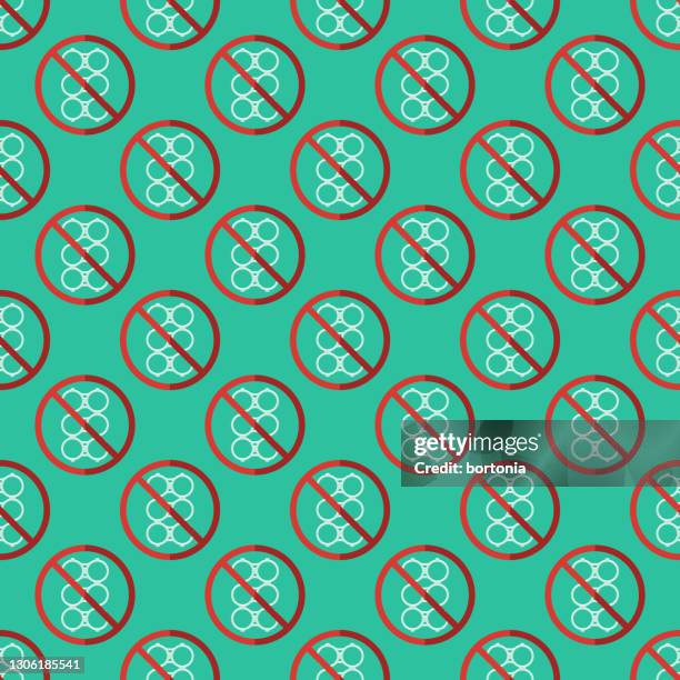35 Plastic Can Rings Stock Photos, High-Res Pictures, and Images ...