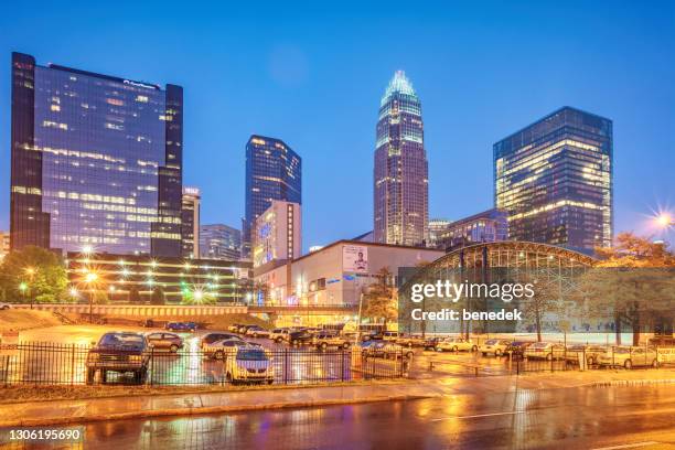 downtown charlotte north carolina usa - charlotte north carolina night stock pictures, royalty-free photos & images