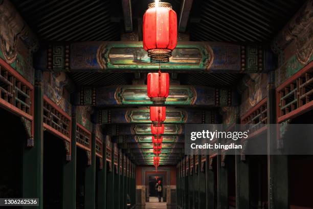 long corridor of summer palace, beijing, china - summer palace stock pictures, royalty-free photos & images