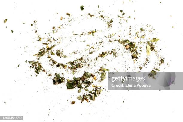 chopped herbal tea collection for healthy lungs, natural background - spice bildbanksfoton och bilder