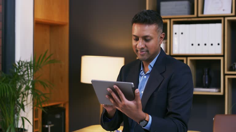 Big Person Using Small Computer Screen 2,456 Big And Small Person Stock Videos, Footage, & 4K Video Clips ...