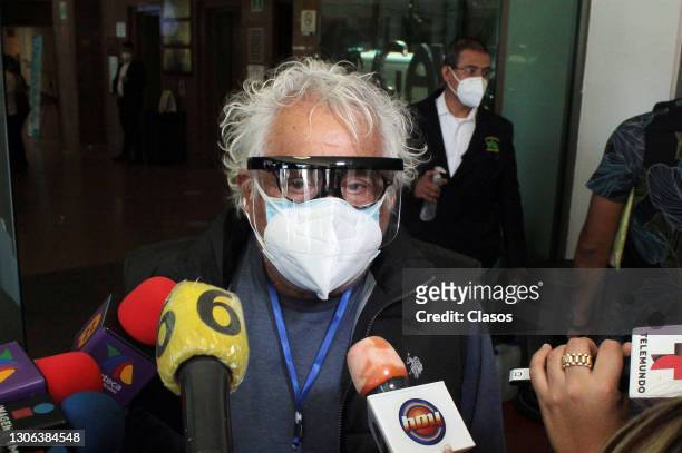 Actor Rafael Inclan speaks to to the press upon his arrival during the funeral service held for late Mexican film star Isela Vega at Galloso Felix...