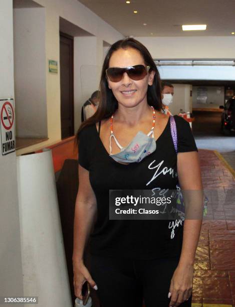 Actress and presenter Veronica del Castillo on her way out of the funeral home during the funeral service held for late Mexican film star Isela Vega...