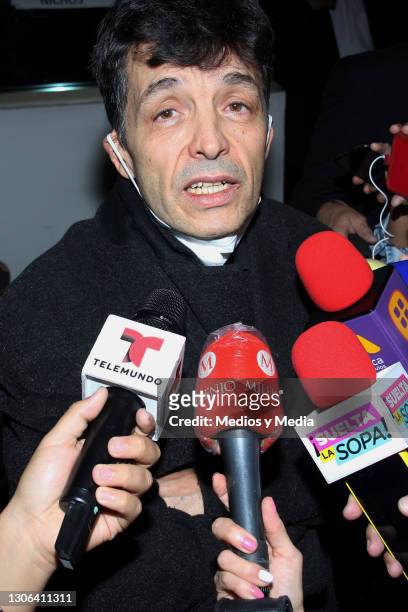 Arturo Vazquez son of the late actress Isela Vega speaks during funeral service held for late Mexican film star Isela Vega at Galloso Felix Cuevas...