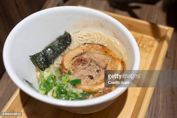 japanese onomichi ramen  with toppings - katsuobushi fotografías e imágenes de stock
