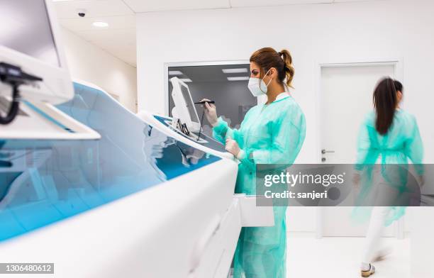 Lab Human Sample Human Tissue Samples Photos and Premium High Res Pictures - Getty Images