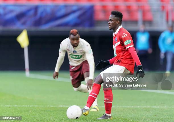 Emmanuel Ntim of Valenciennes FC runs with the ball during Coupe de France, round of 32, Valenciennes FC vs Metz FC on March 6, 2021 at Hainaut...