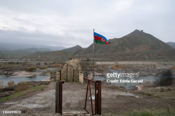 khodaafarin arch bridge in azerbaijan - nagorno karabakh stock pictures, royalty-free photos & images