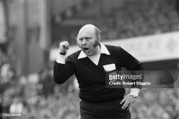 English Football League Referee Roger Kirkpatrick at a match between Southampton and Manchester United at The Dell, Southampton, 31st March 1973.
