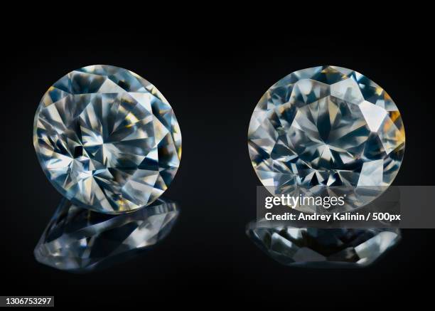close-up of diamonds against black background,russia - spielkarte karo stock-fotos und bilder