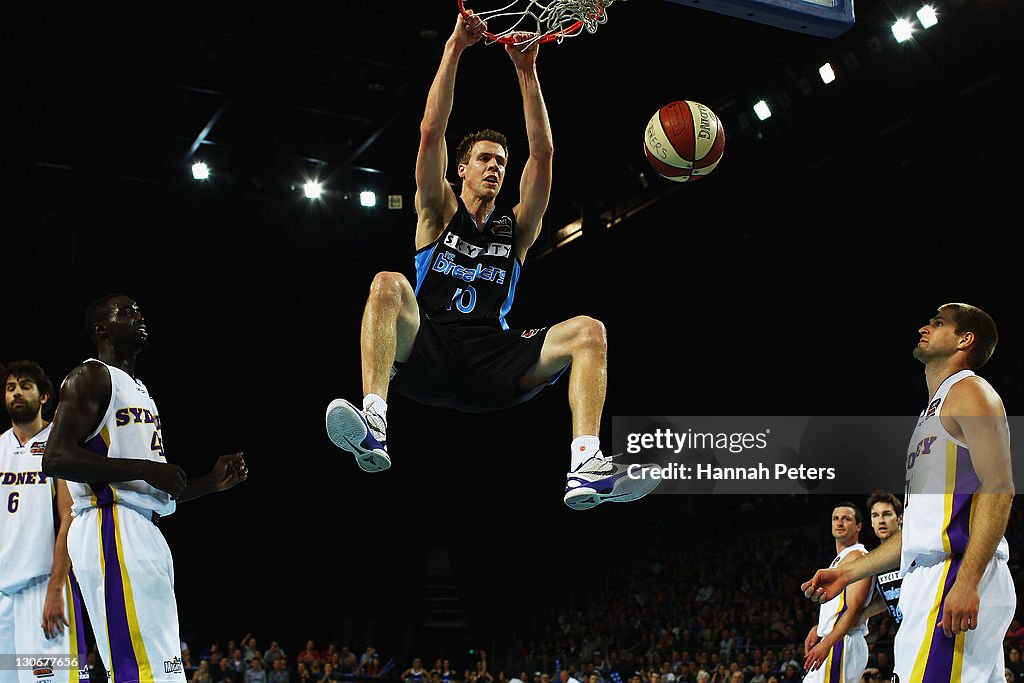 NBL Rd 3 - New Zealand v Sydney