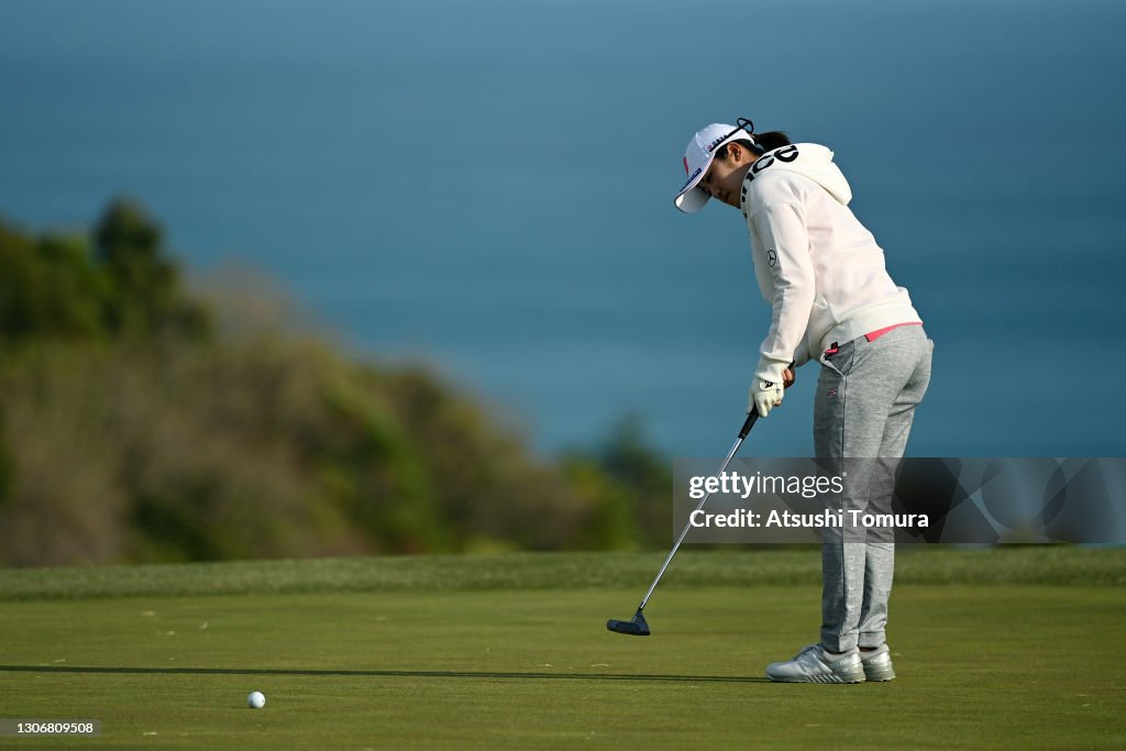 Meiji Yasuda Life Ladies Yokohama Tire Golf Tournament - Round Two