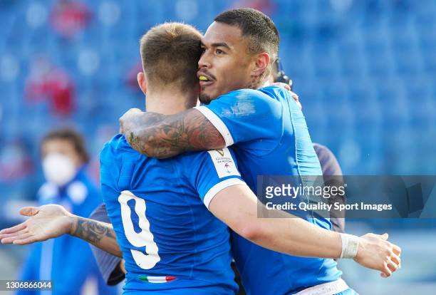 Montanna Ioane of Italy celebrates after scoring their first try during the Guinness Six Nations match between Italy and Wales at Stadio Olimpico on...