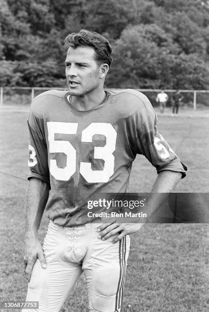 Giants football player Frank Gifford retuning to the Giants as a flanker after 18 months retirement from a serious head injury in 1960, New York,...