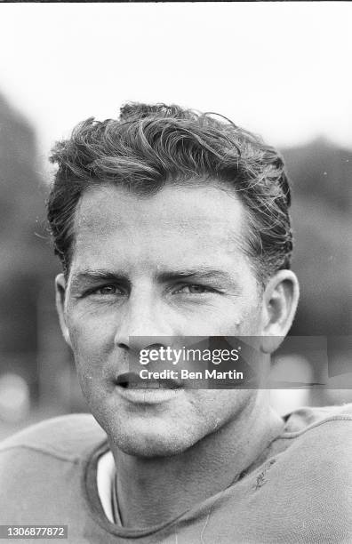 Giants football player Frank Gifford retuning to the Giants as a flanker after 18 months retirement from a serious head injury in 1960, New York,...