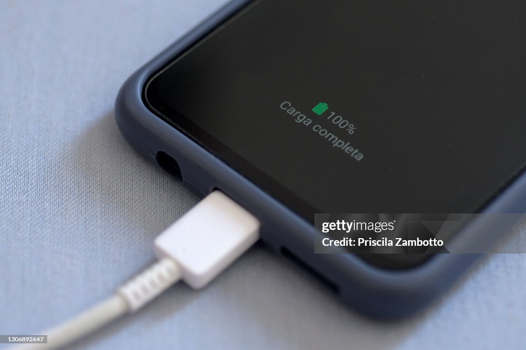 Cell phone charging battery