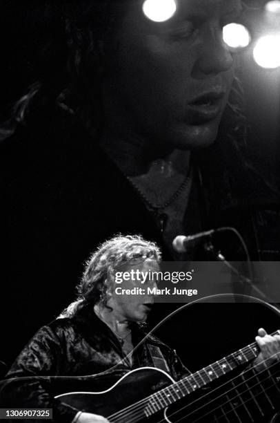 Bass guitarist Bobby Sheehan sings and plays guitar with the rock group Blues Traveler at the University of Wyoming Arts and Sciences Auditorium on...