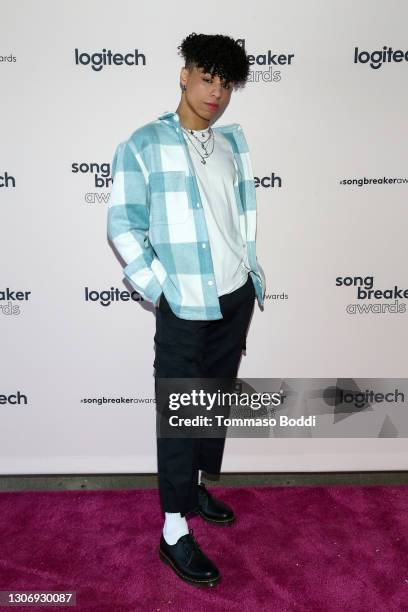 Larray Photos and Premium High Res Pictures - Getty Images