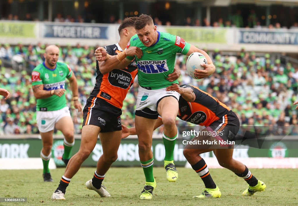 NRL Rd 1 - Raiders v Wests Tigers