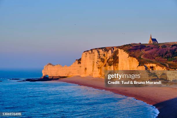 france, seine-maritime, etretat cliffs - 諾曼第 個照片及圖片檔