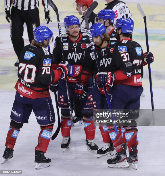 Markus Eisenschmied of Mannheim celebrates his team's first goal during the Penny DEL match between Adler Mannheim and Augsburger Panther at SAP...