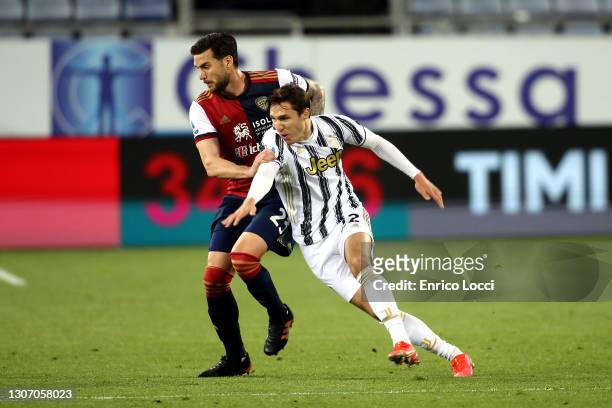 Luca Ceppitelli of Cagliari in action during the Serie A match between Cagliari Calcio and Juventus at Sardegna Arena on March 14, 2021 in Cagliari,...