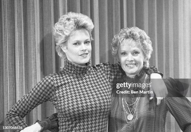 Tippi Hedron and daughter Melanie Griffith filming 'Alfred Hitchcock Presents Man From The South', Las Vegas, February 9, 1985.