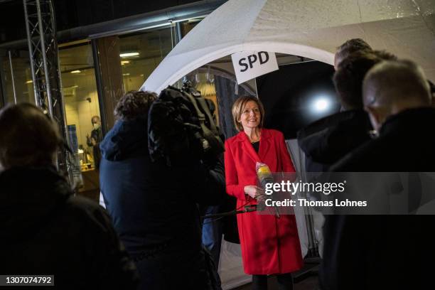 Malu Dreyer, premier of Rhineland-Palatinate and member of the German Social Democrats speaks to the media following initial results in state...