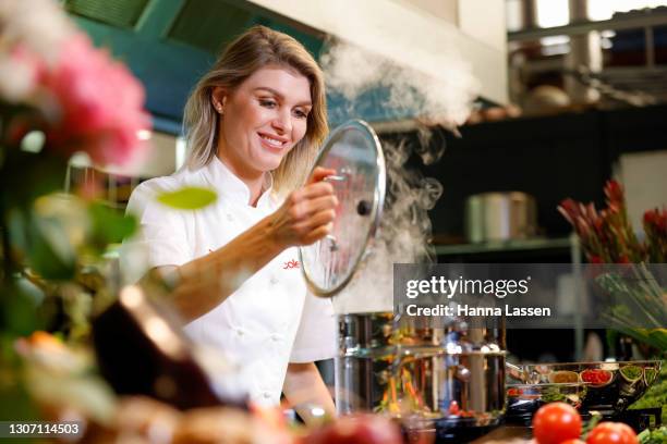 Courtney Roulston Risotto 131 Courtney Coles Stock Photos, High-Res Pictures, and Images - Getty ...