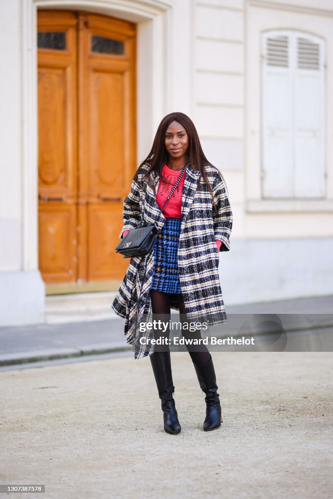Street Style - Paris Fashion Week Womenswear Fall/Winter 2021/2022