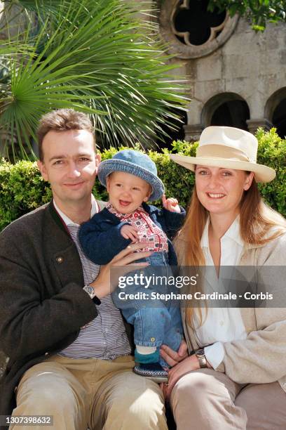 Archiduc Karl Von Habsburg, Princess Eleonore Von Habsburg and Archiduchess Francesca Von Habsburg on holiday on April 23, 1995 in Dubrovnik, Croatia.